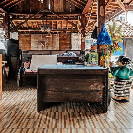 Spot On 91916 Joglo Doyong Homestay Syariah Yogyakarta Exterior photo